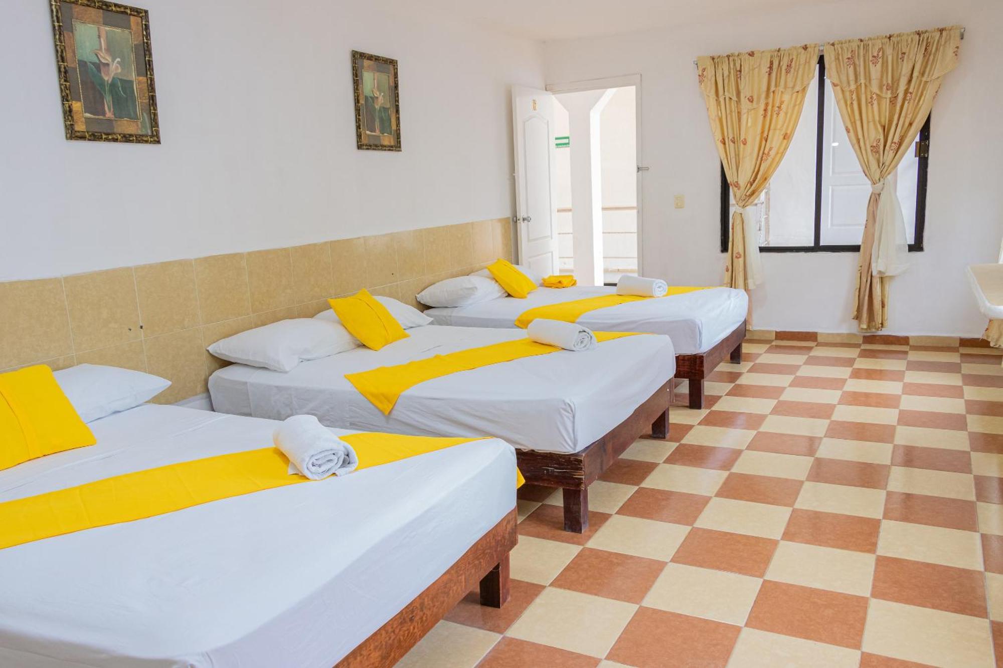 Oyo Hotel Marias,Aeropuerto Internacional De Четумаль Экстерьер фото
