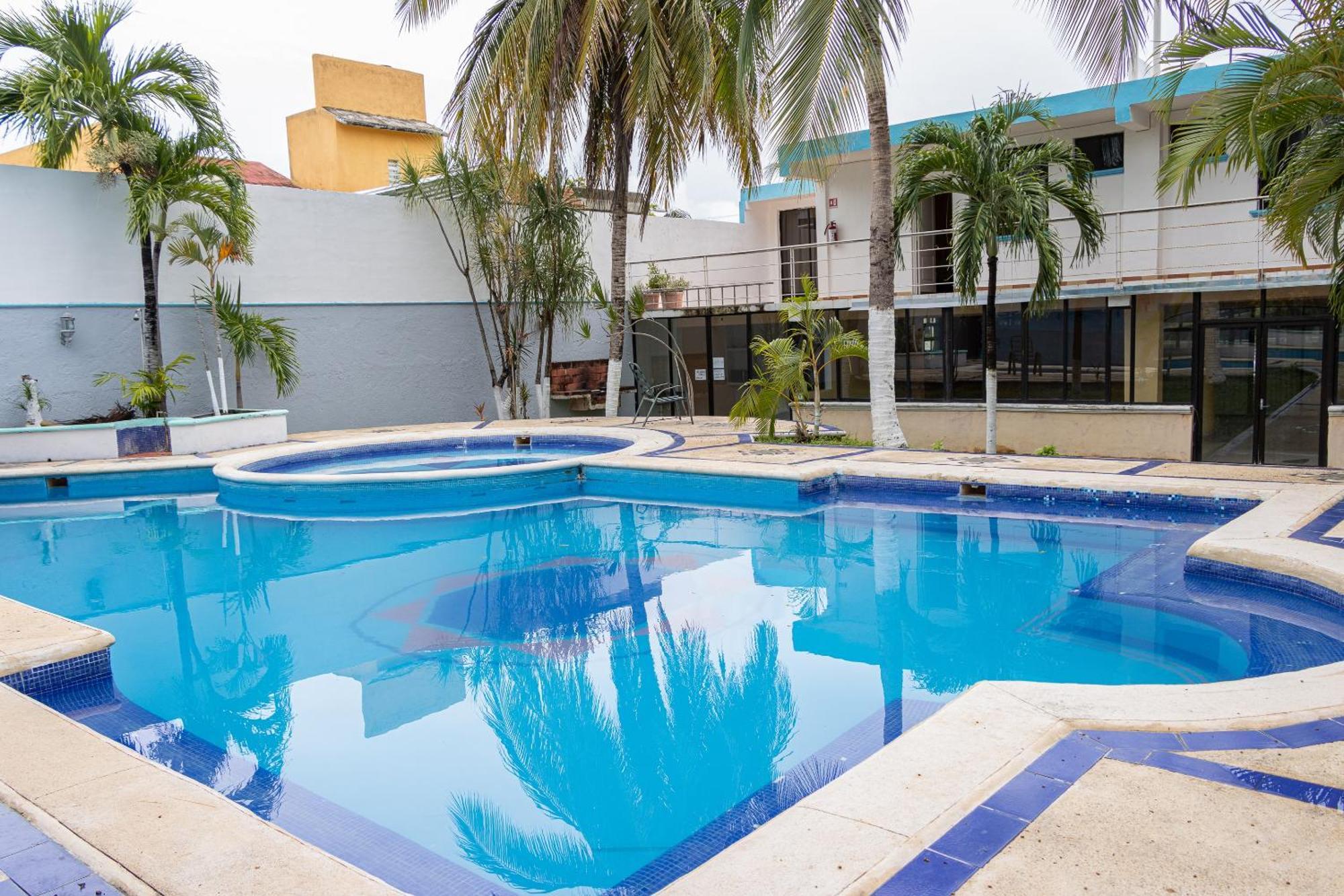 Oyo Hotel Marias,Aeropuerto Internacional De Четумаль Экстерьер фото