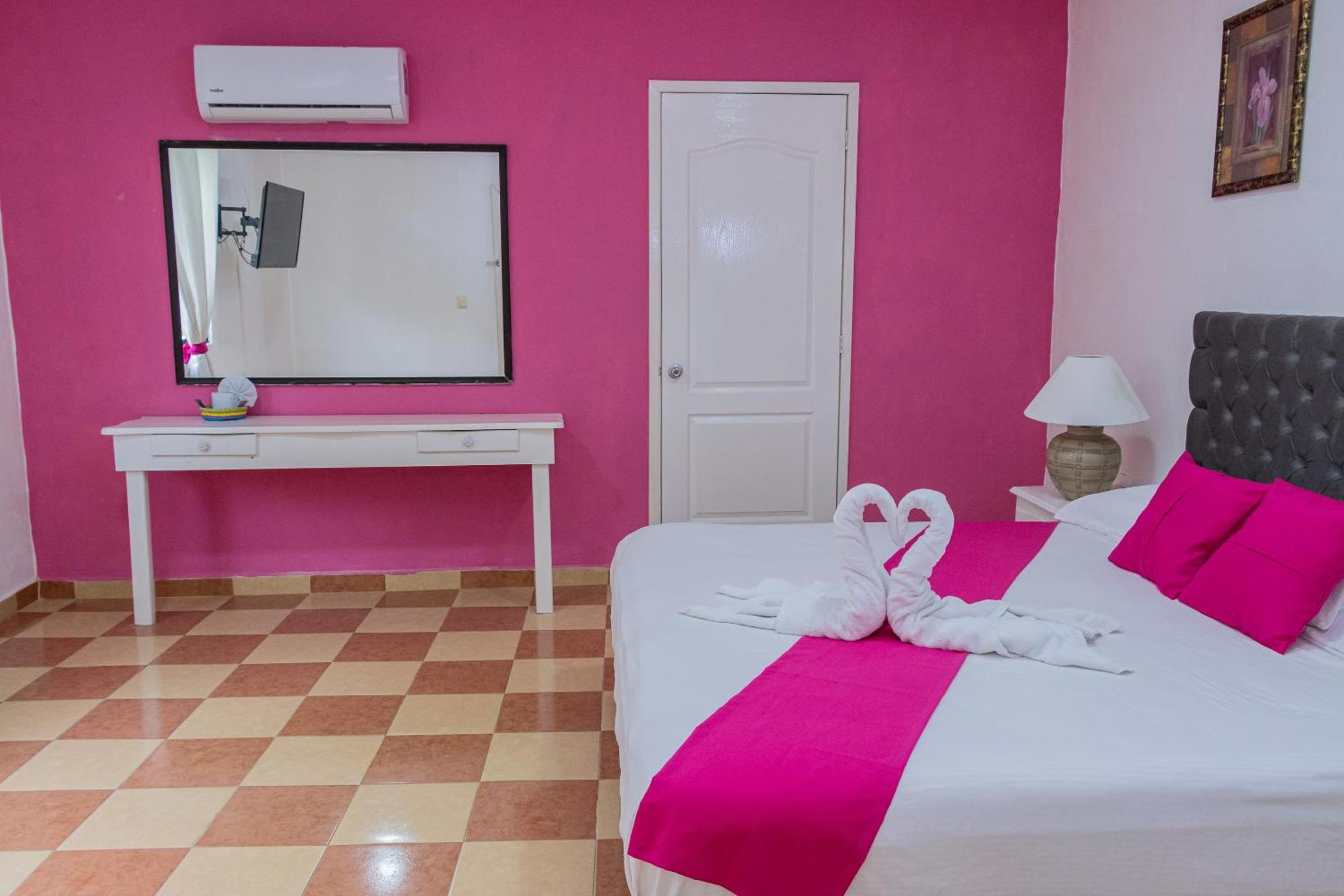 Oyo Hotel Marias,Aeropuerto Internacional De Четумаль Экстерьер фото