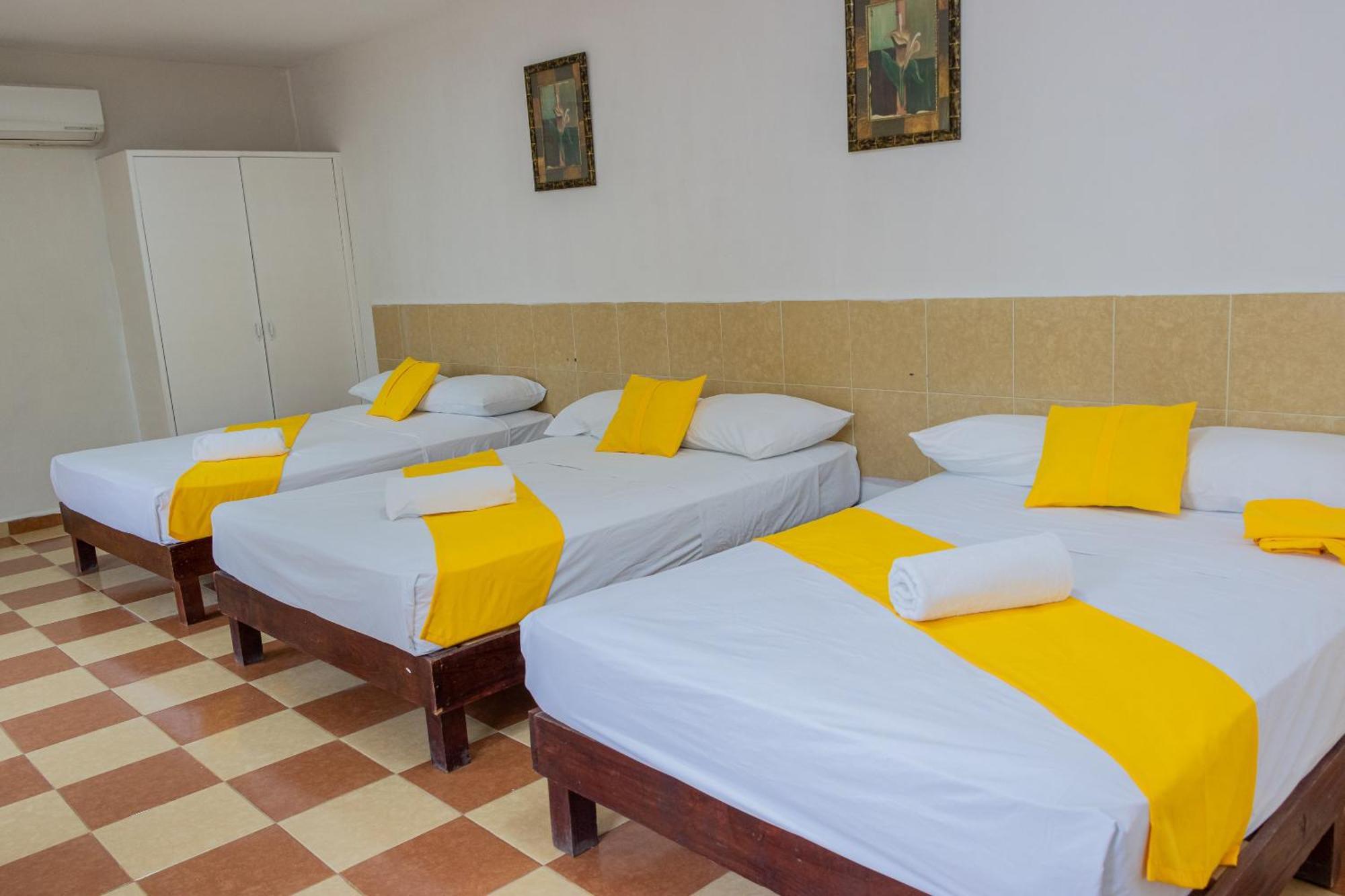 Oyo Hotel Marias,Aeropuerto Internacional De Четумаль Экстерьер фото