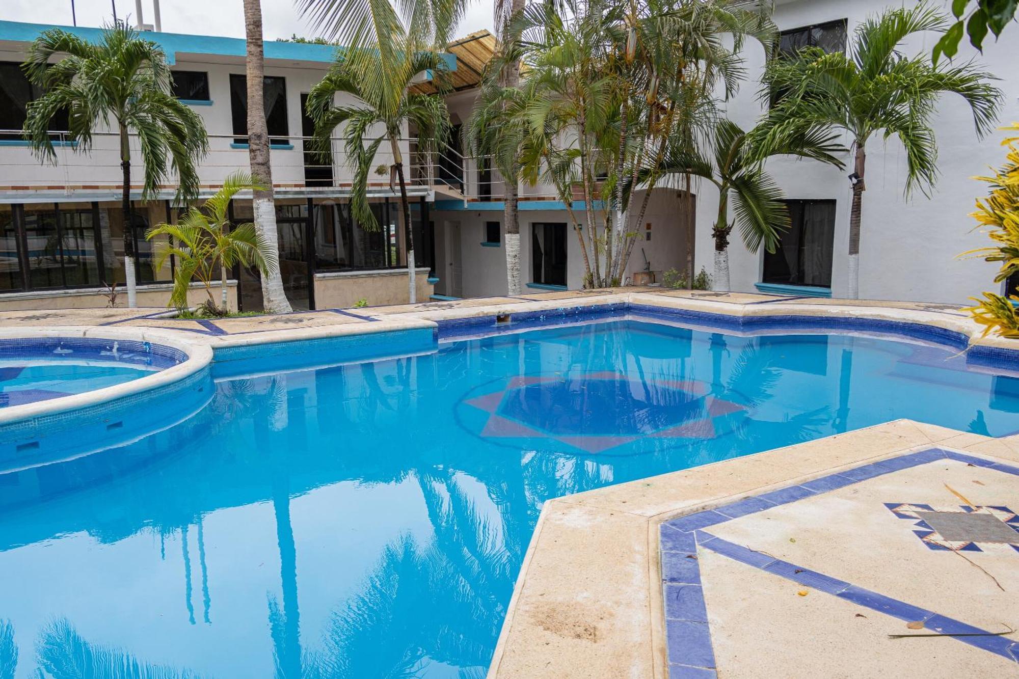 Oyo Hotel Marias,Aeropuerto Internacional De Четумаль Экстерьер фото