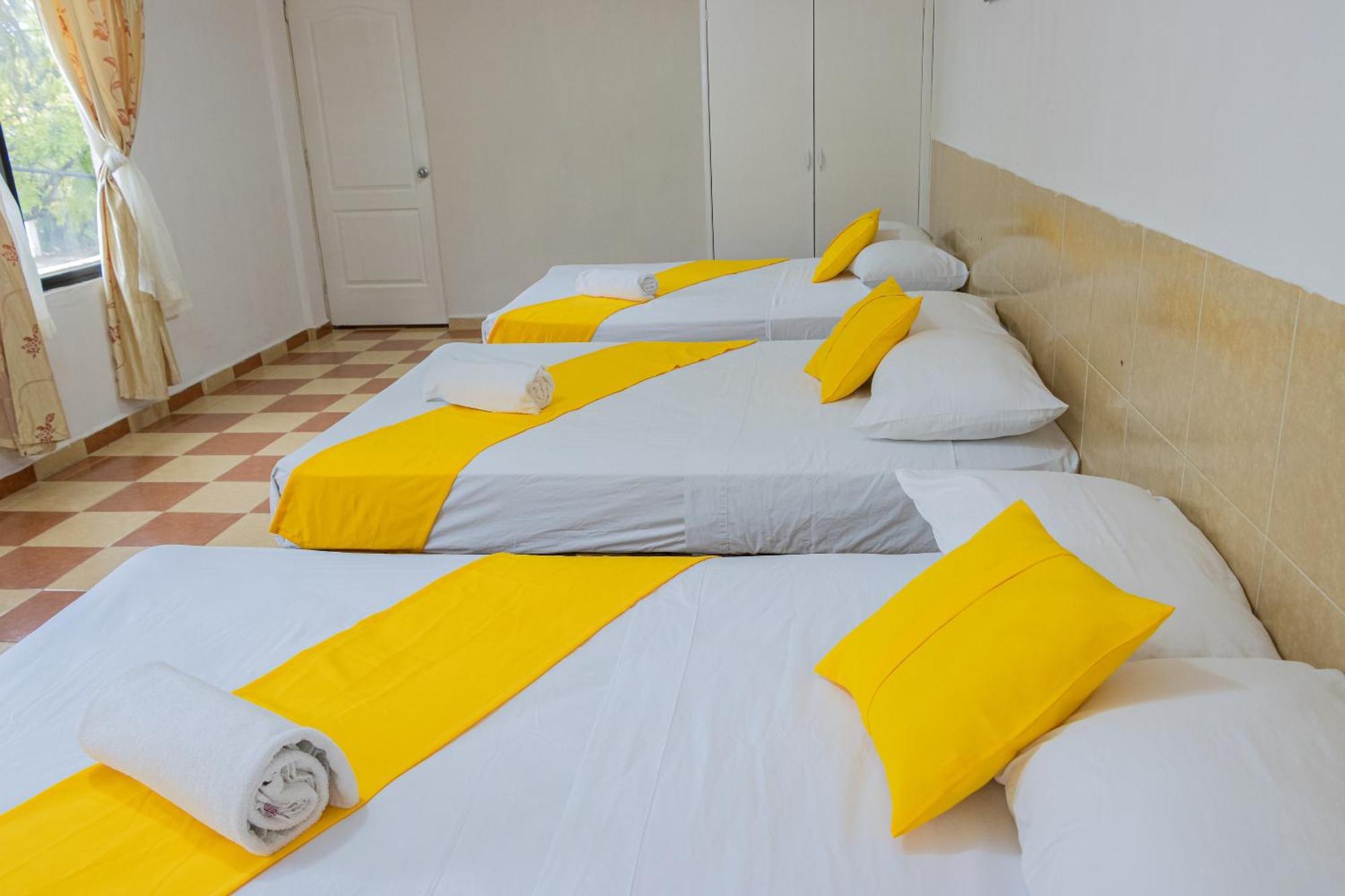 Oyo Hotel Marias,Aeropuerto Internacional De Четумаль Экстерьер фото